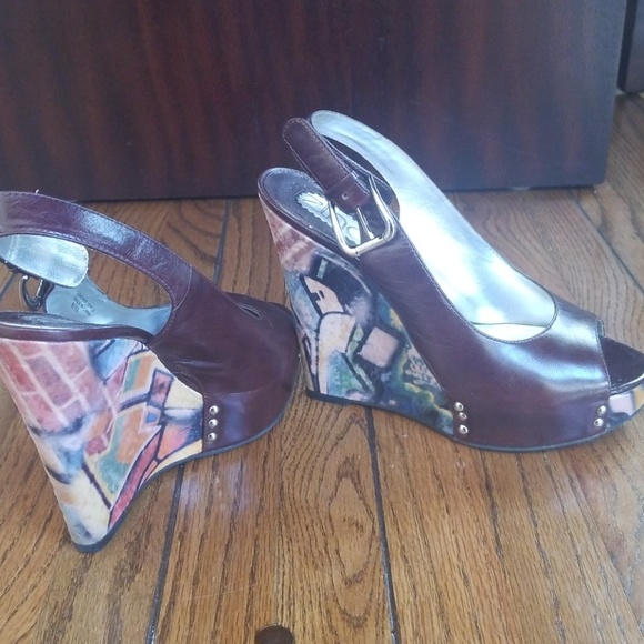 ZINC Wedged Sandals - Picture 2 of 4